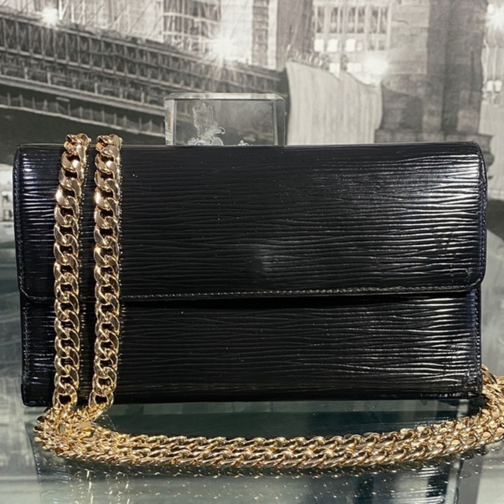 Authentic Louis Vuitton Black Epi International Wallet